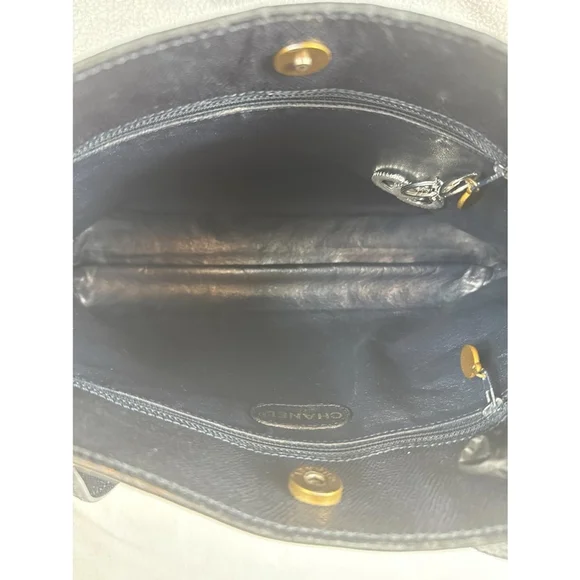 Authentic CHANEL Black Grained Calfskin Shopping Tote - Picture 11 of 15